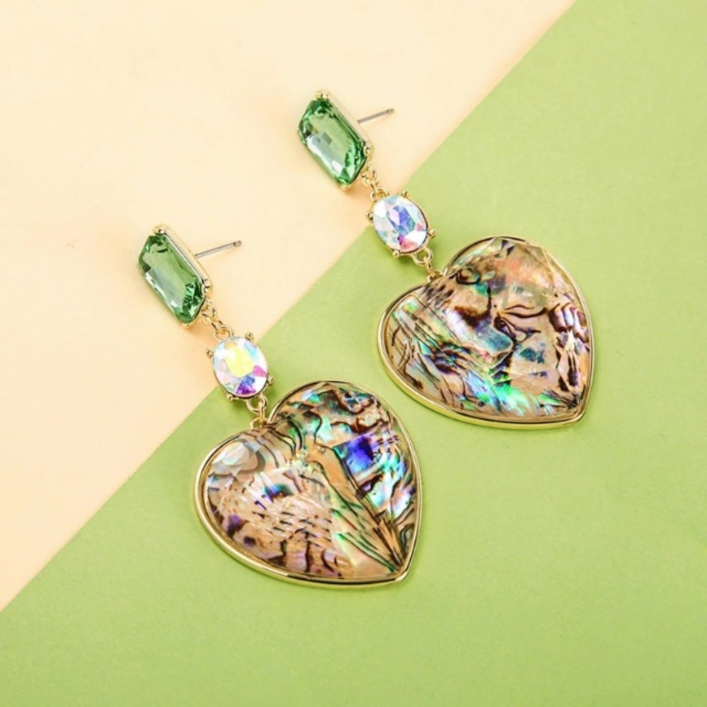 NEW!๐๐HUGE๐STATEMENT๐ABALONE SHELL๐HEARTS๐๐ - Picture 4 of 8